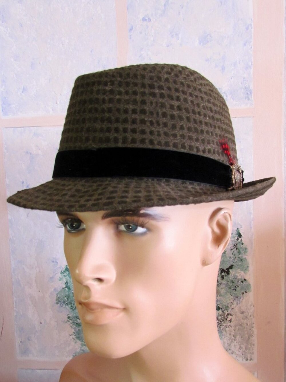 WOOL TRILBY HAT, M, 7 1/4, 22" VINTAGE 50s-60s PLANAR, METAL ROMAN SOLDIER LOGO